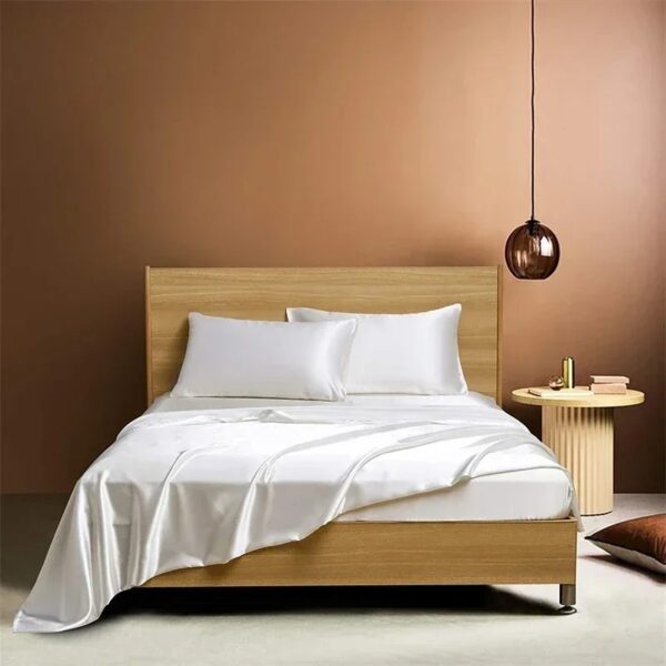 Four-piece Set Of Silk Bedding Sheets And Fitted Sheets - Image 3