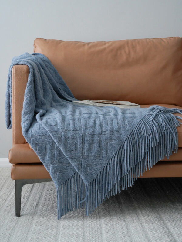 Jacquard Knitted Bed Tail Towel Autumn Winter Blanket - Image 8