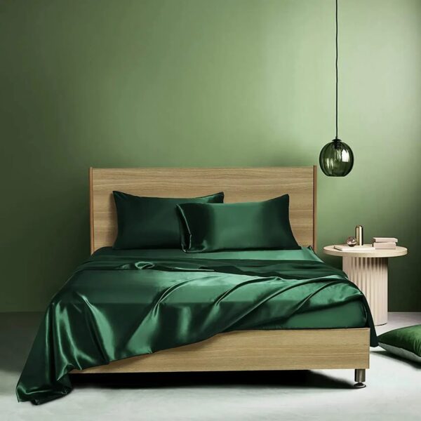 Four-piece Set Of Silk Bedding Sheets And Fitted Sheets - Image 7